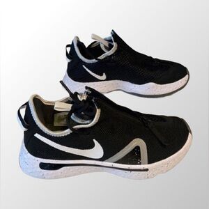 Nike PG 4 TB Sneakers